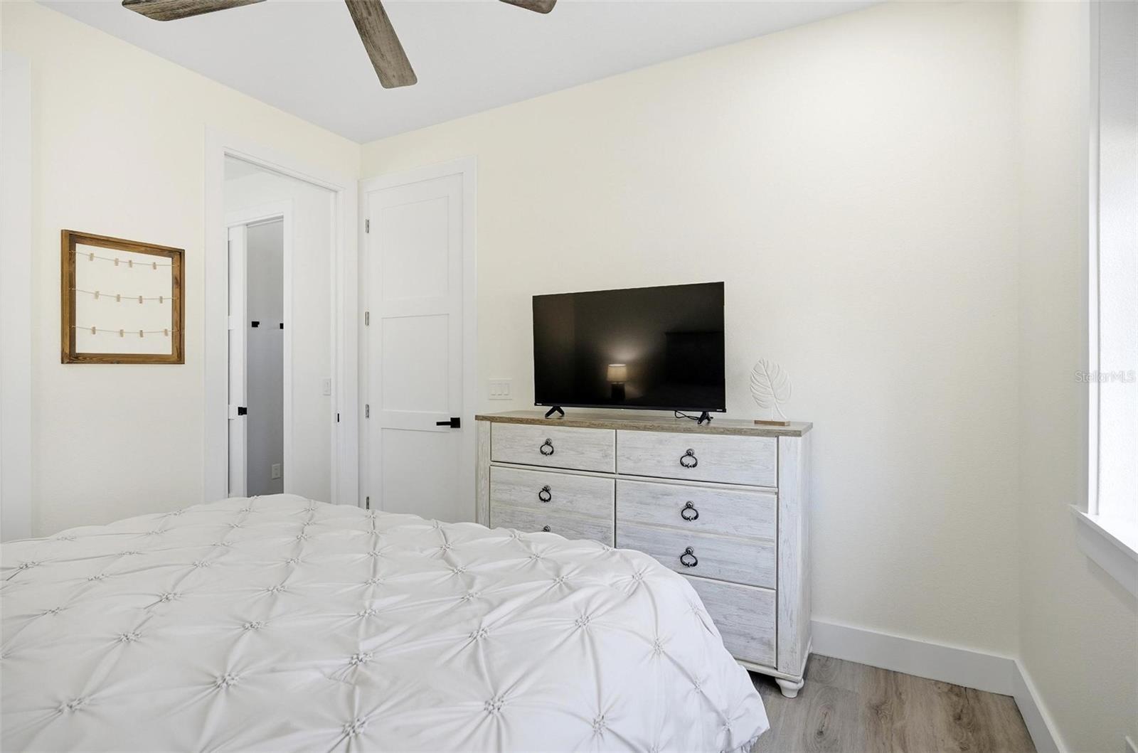 Image 49 of 99 For 4289 Old Kings Road N