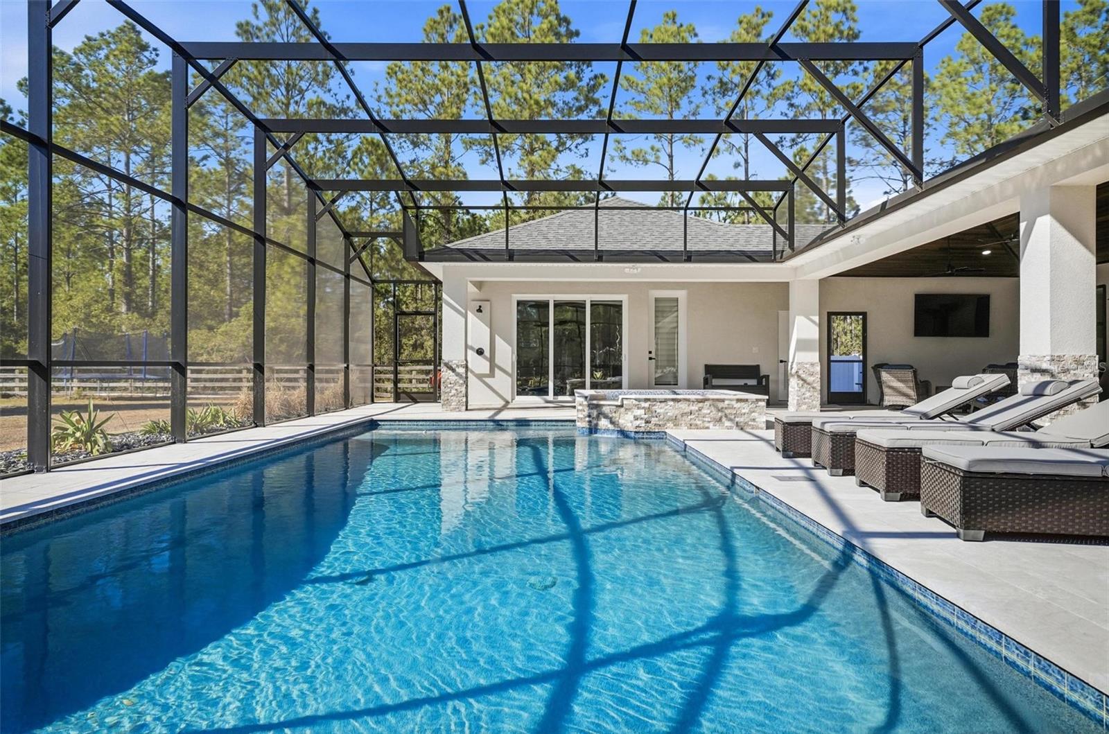 Image 60 of 99 For 4289 Old Kings Road N