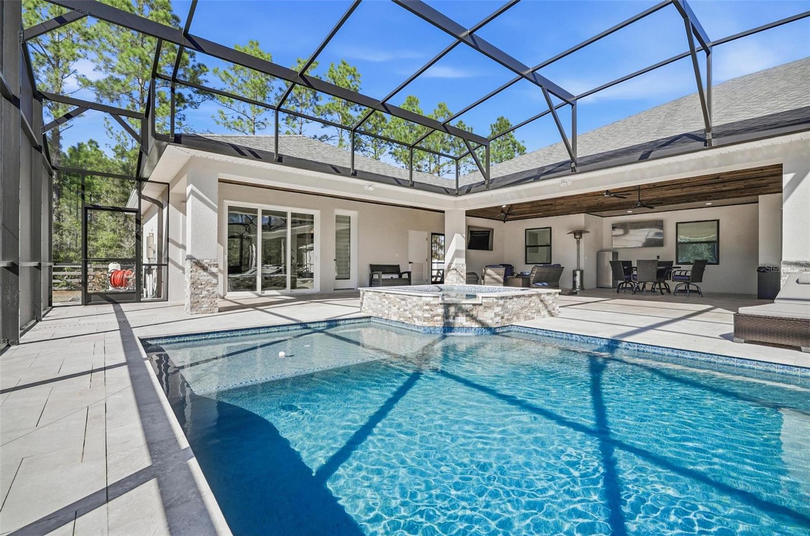 Image 65 of 99 For 4289 Old Kings Road N