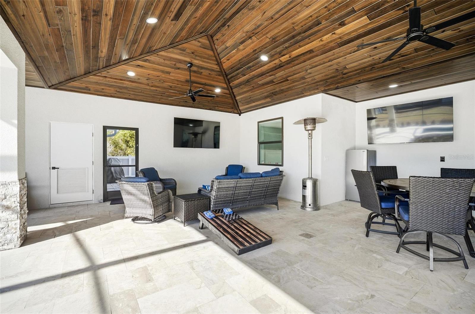 Image 68 of 99 For 4289 Old Kings Road N