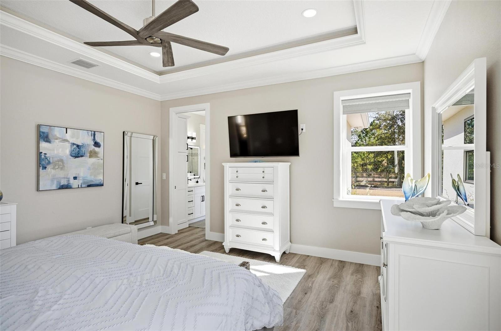 Image 9 of 99 For 4289 Old Kings Road N