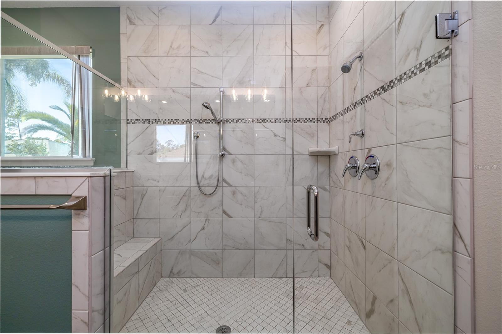 Image 20 of 33 For 6 Edison Lane