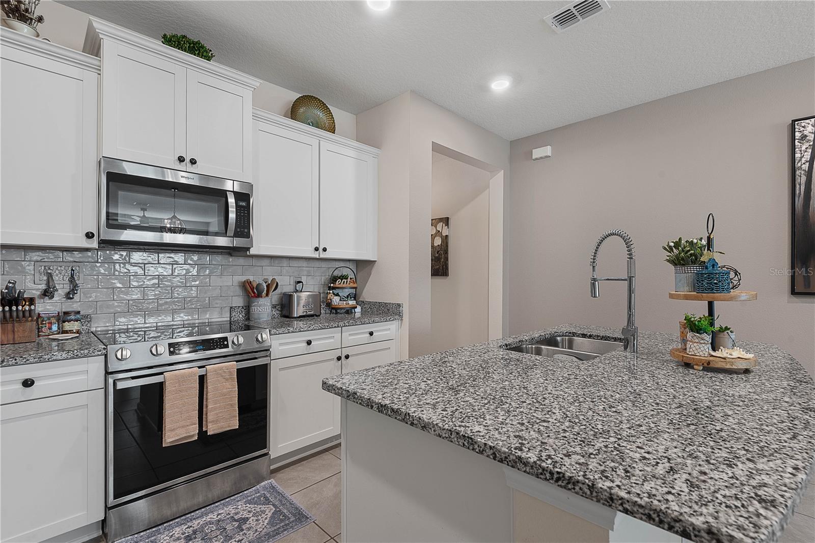 Image 16 of 41 For 68 Redbud Road