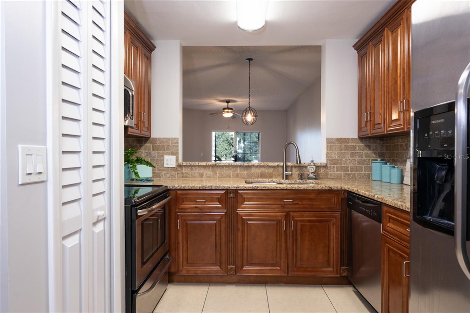 Image 4 of 44 For 95 Rivers Edge Lane 95