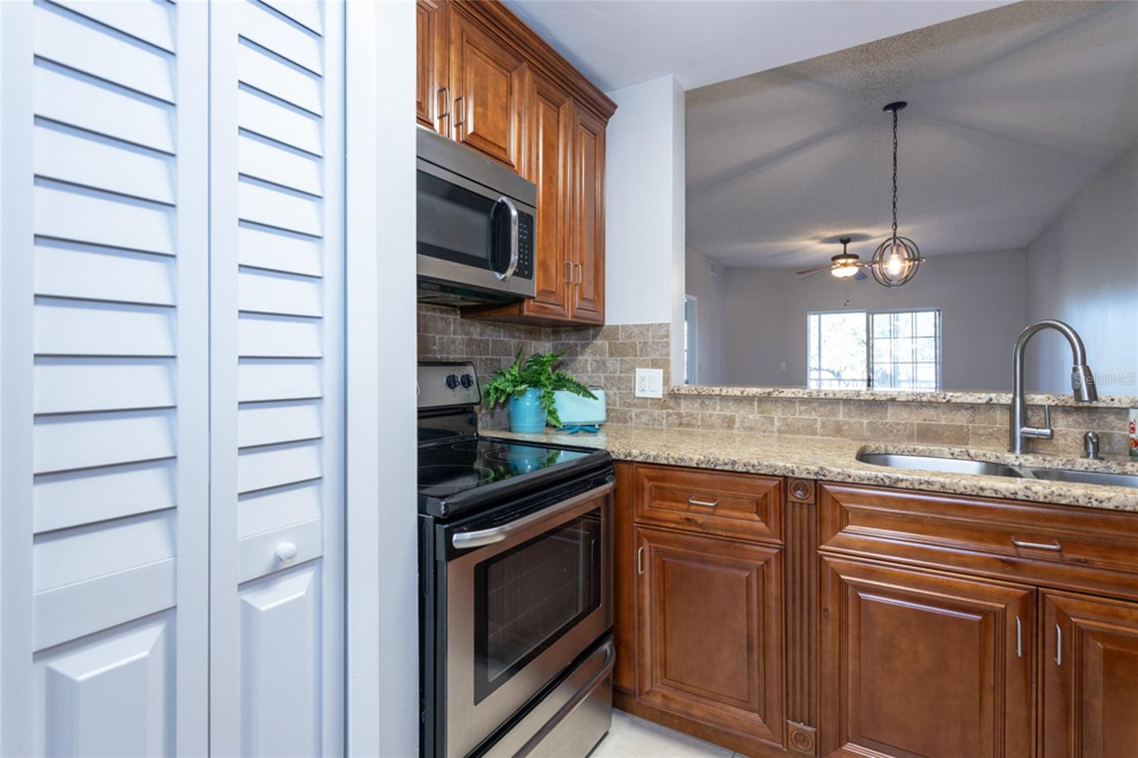 Image 9 of 44 For 95 Rivers Edge Lane 95