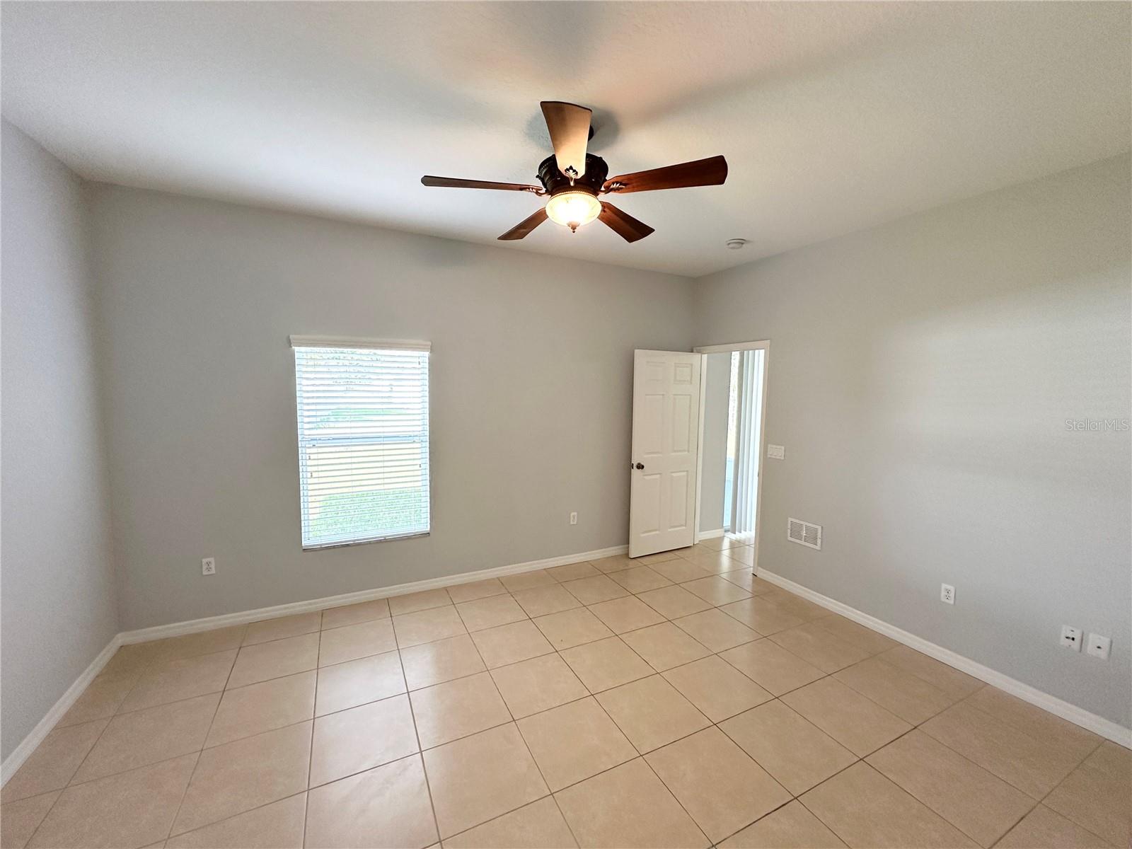 Image 14 of 36 For 11 Praver Lane