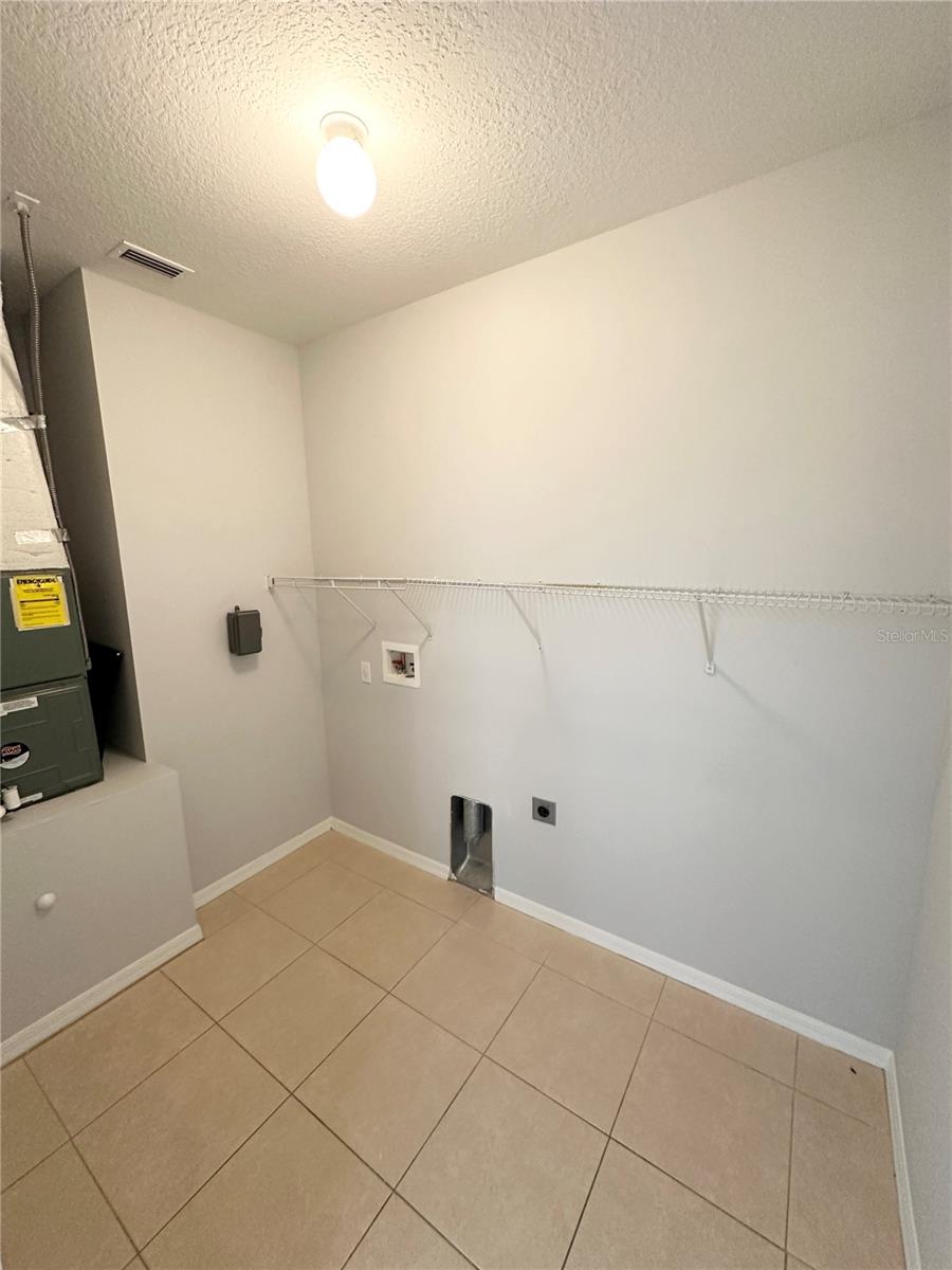 Image 33 of 36 For 11 Praver Lane