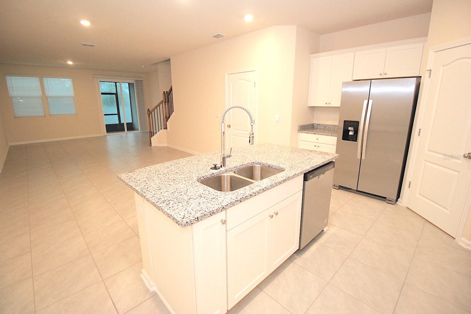 Listing photo id 13 for 121 Redbud Road