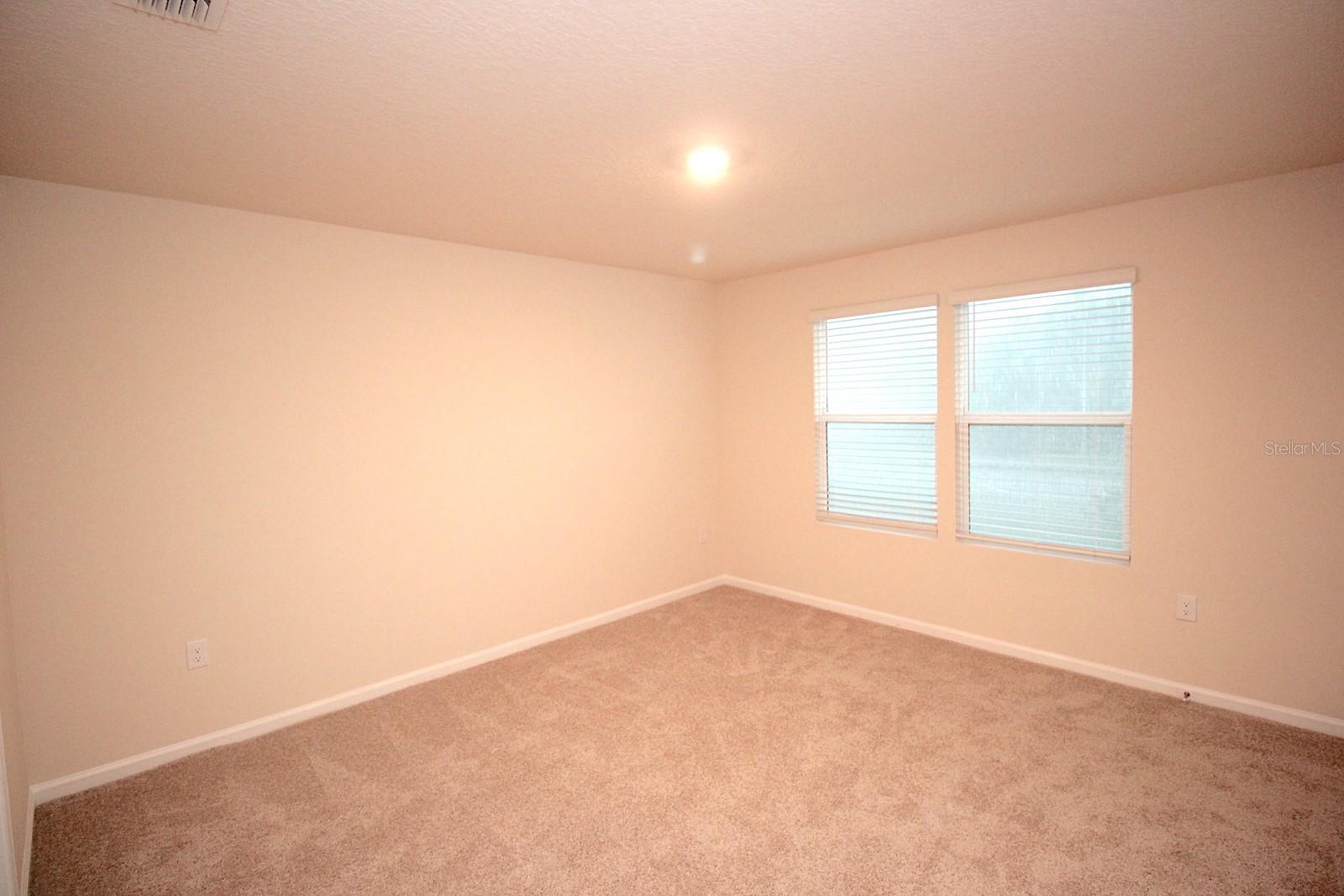 Listing photo id 25 for 121 Redbud Road