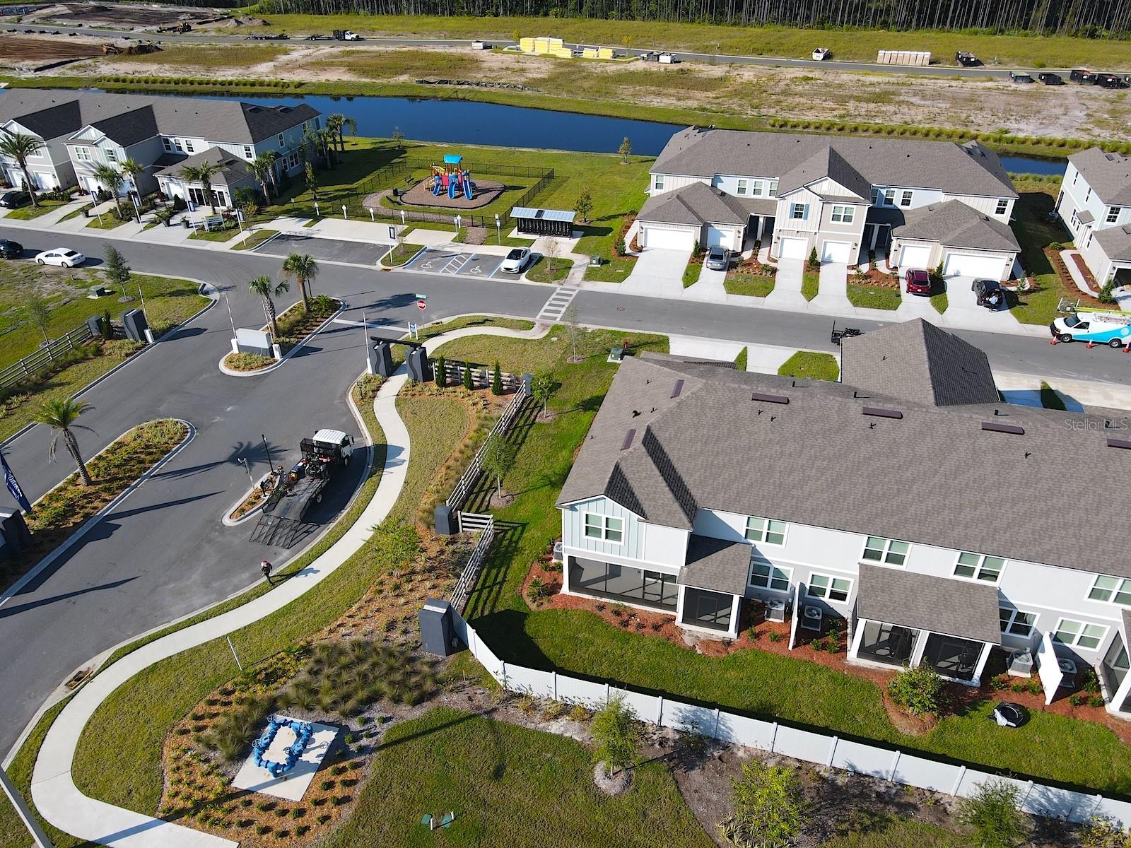 Listing photo id 7 for 121 Redbud Road