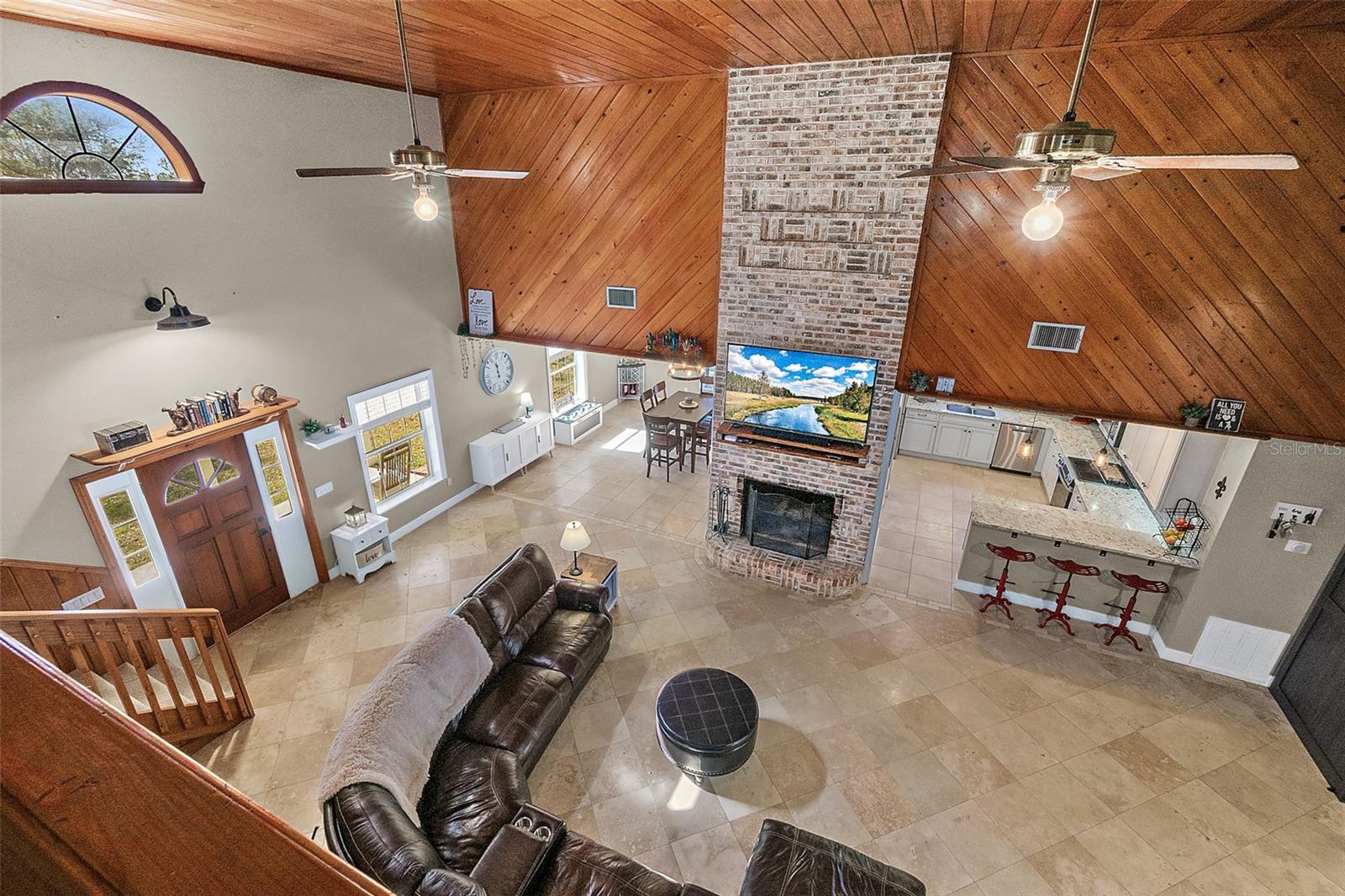 Image 21 of 48 For 998 County Road 302