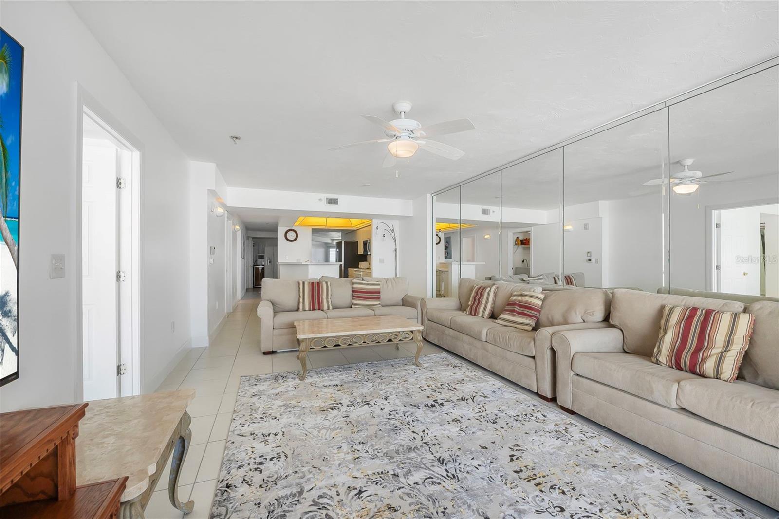 Image 13 of 52 For 4631 Atlantic Avenue 8706