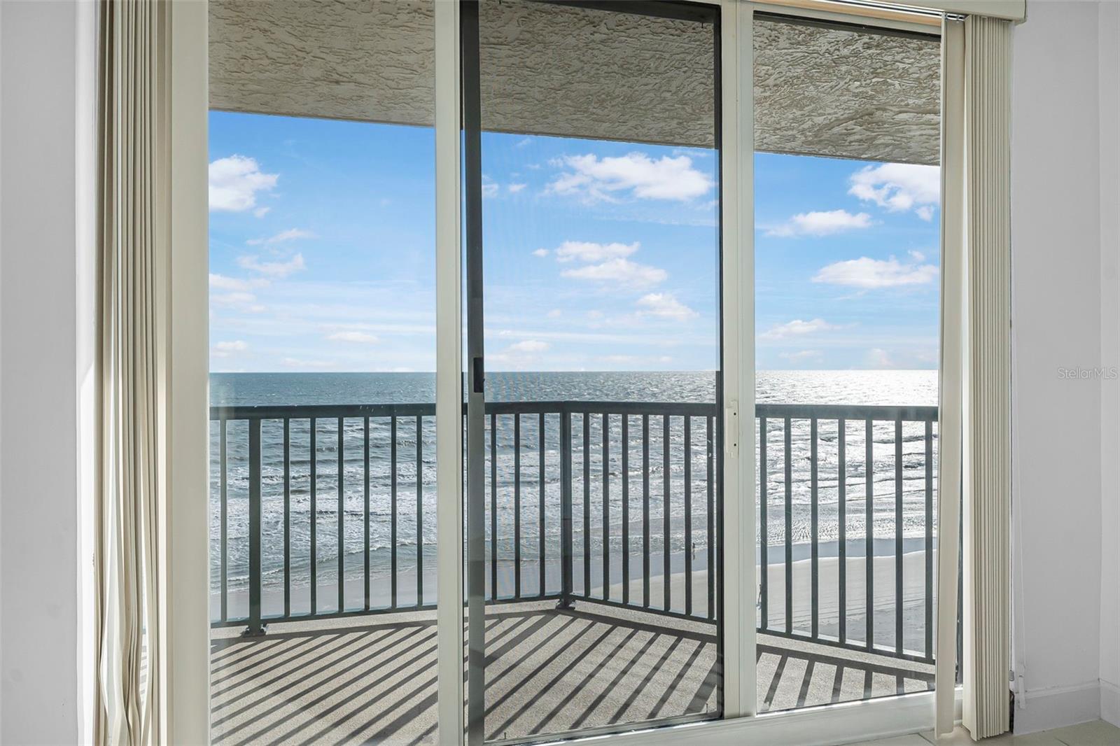 Image 19 of 52 For 4631 Atlantic Avenue 8706