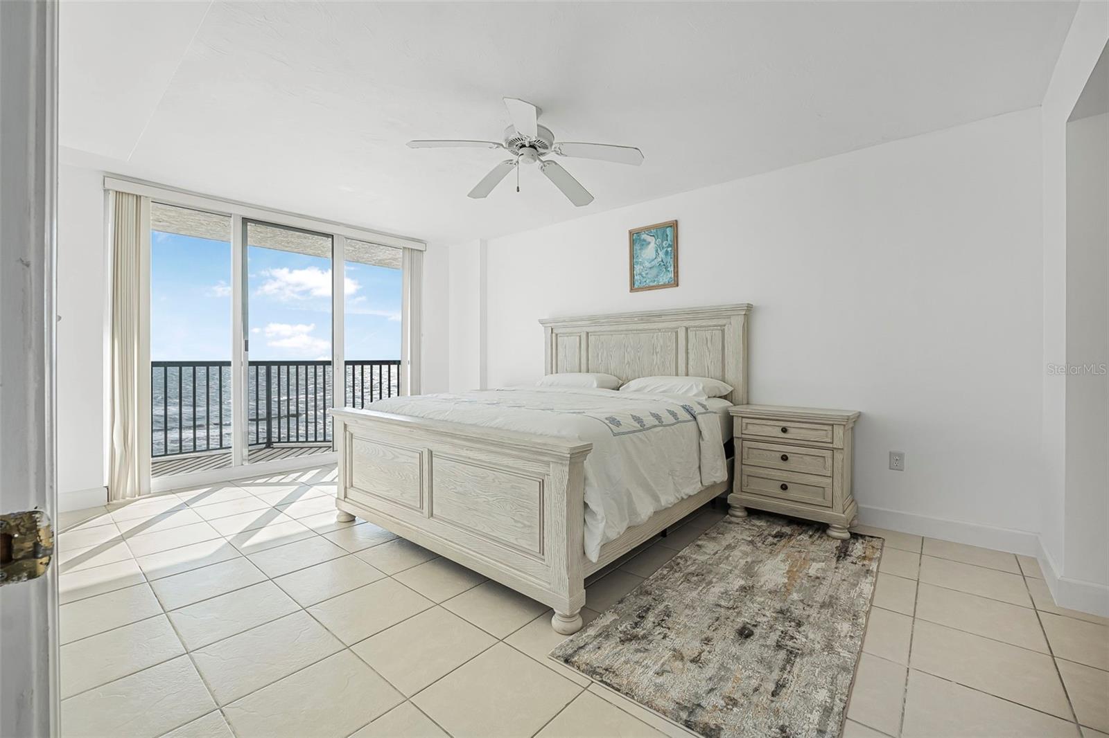 Image 22 of 52 For 4631 Atlantic Avenue 8706