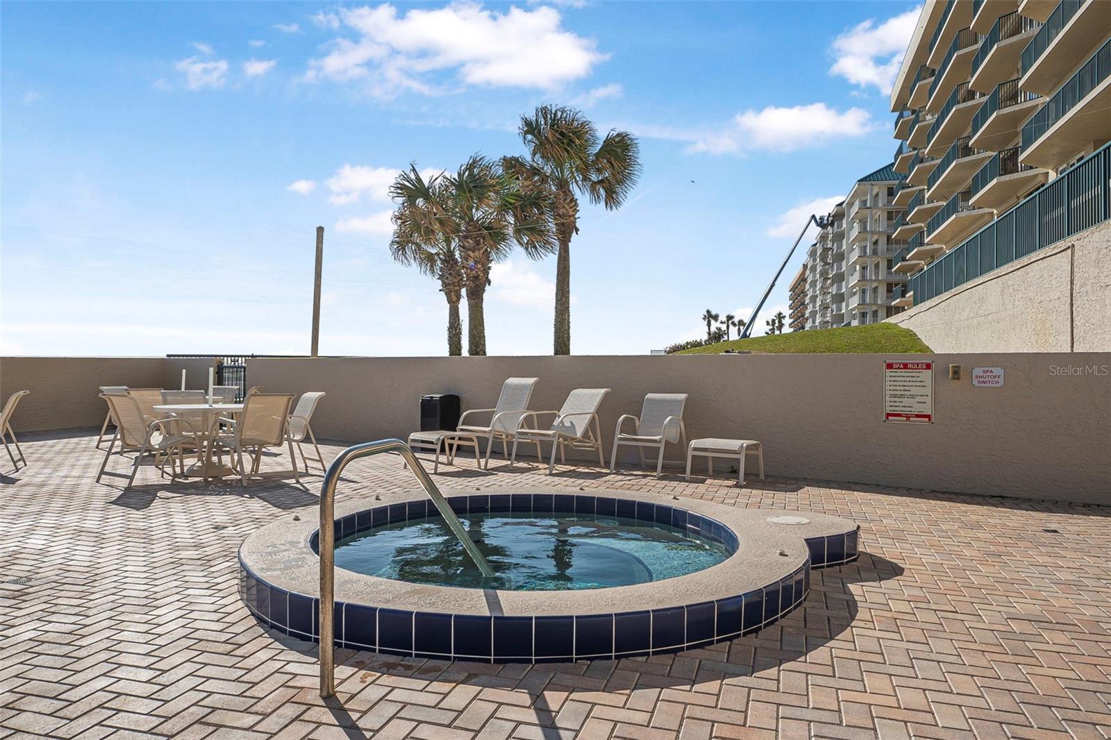 Image 31 of 52 For 4631 Atlantic Avenue 8706