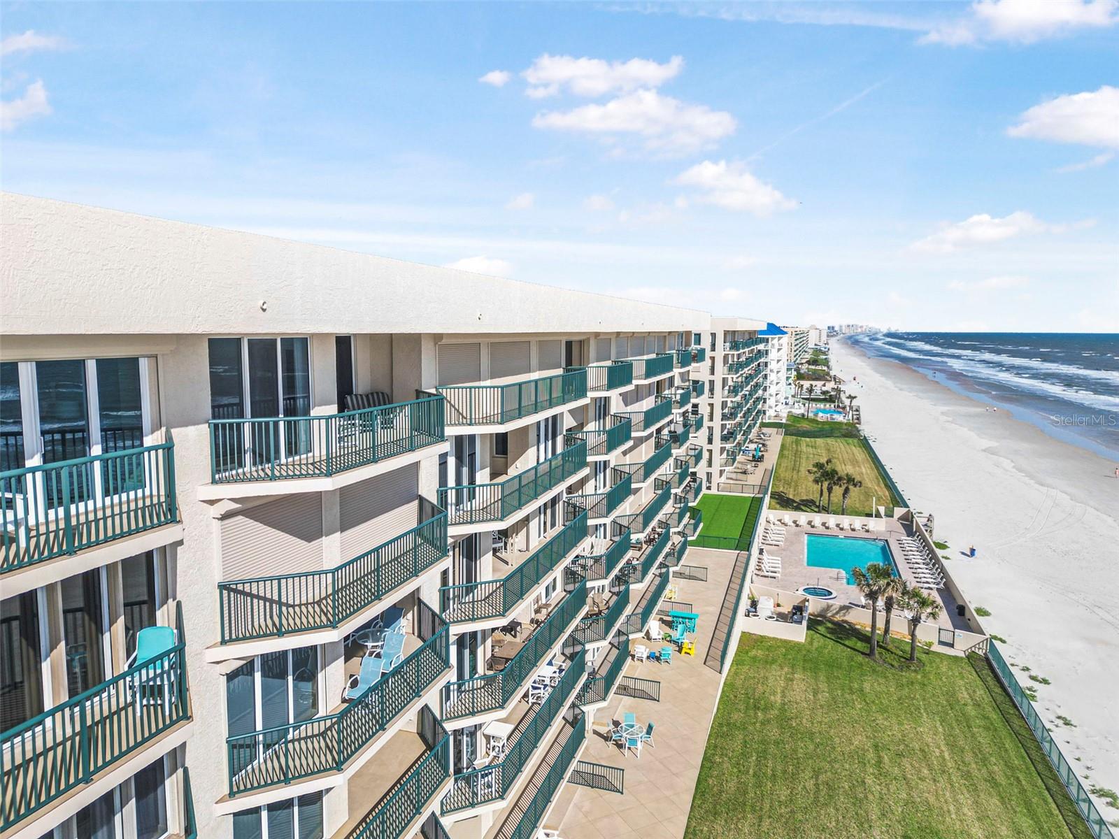 Image 36 of 52 For 4631 Atlantic Avenue 8706