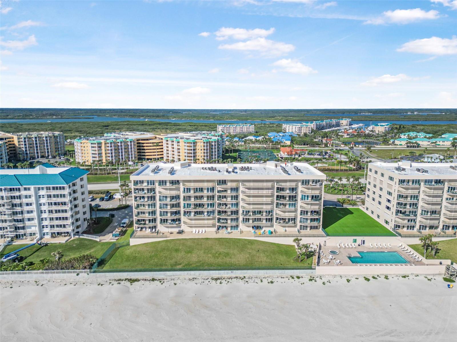 Image 40 of 52 For 4631 Atlantic Avenue 8706