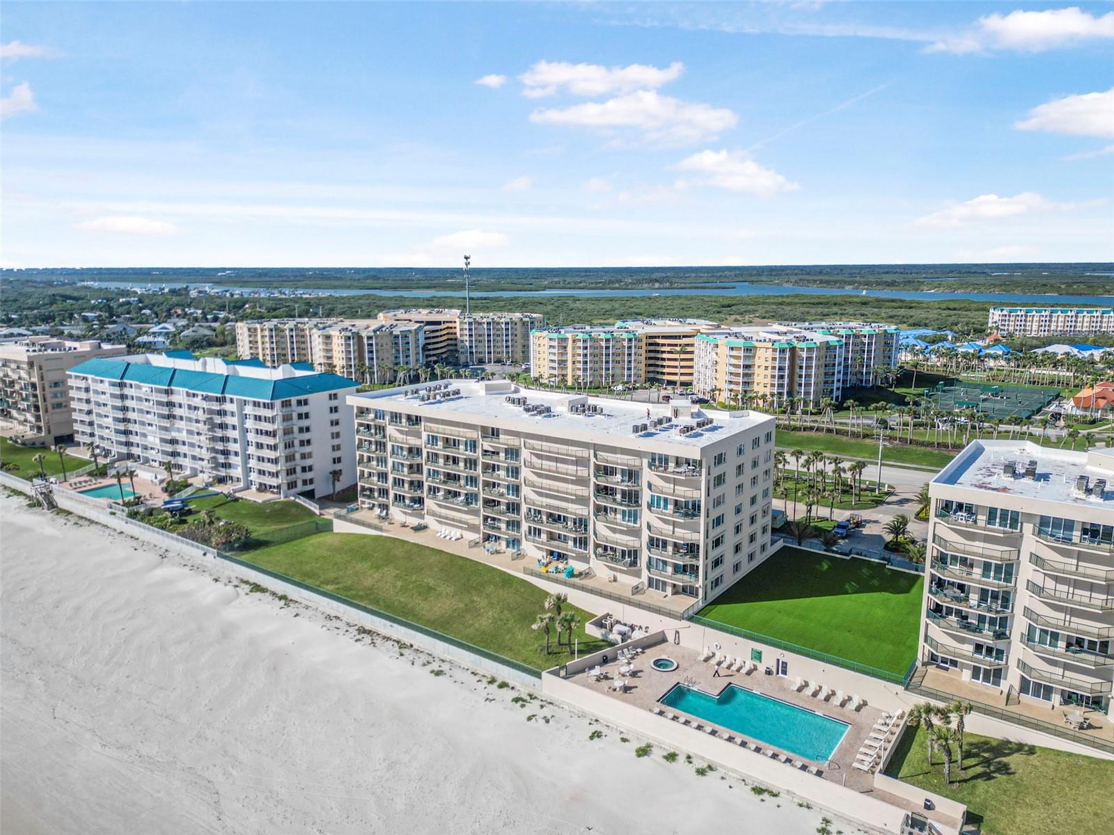 Image 41 of 52 For 4631 Atlantic Avenue 8706