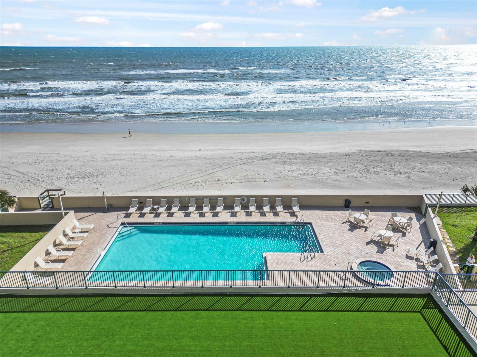 Image 45 of 52 For 4631 Atlantic Avenue 8706