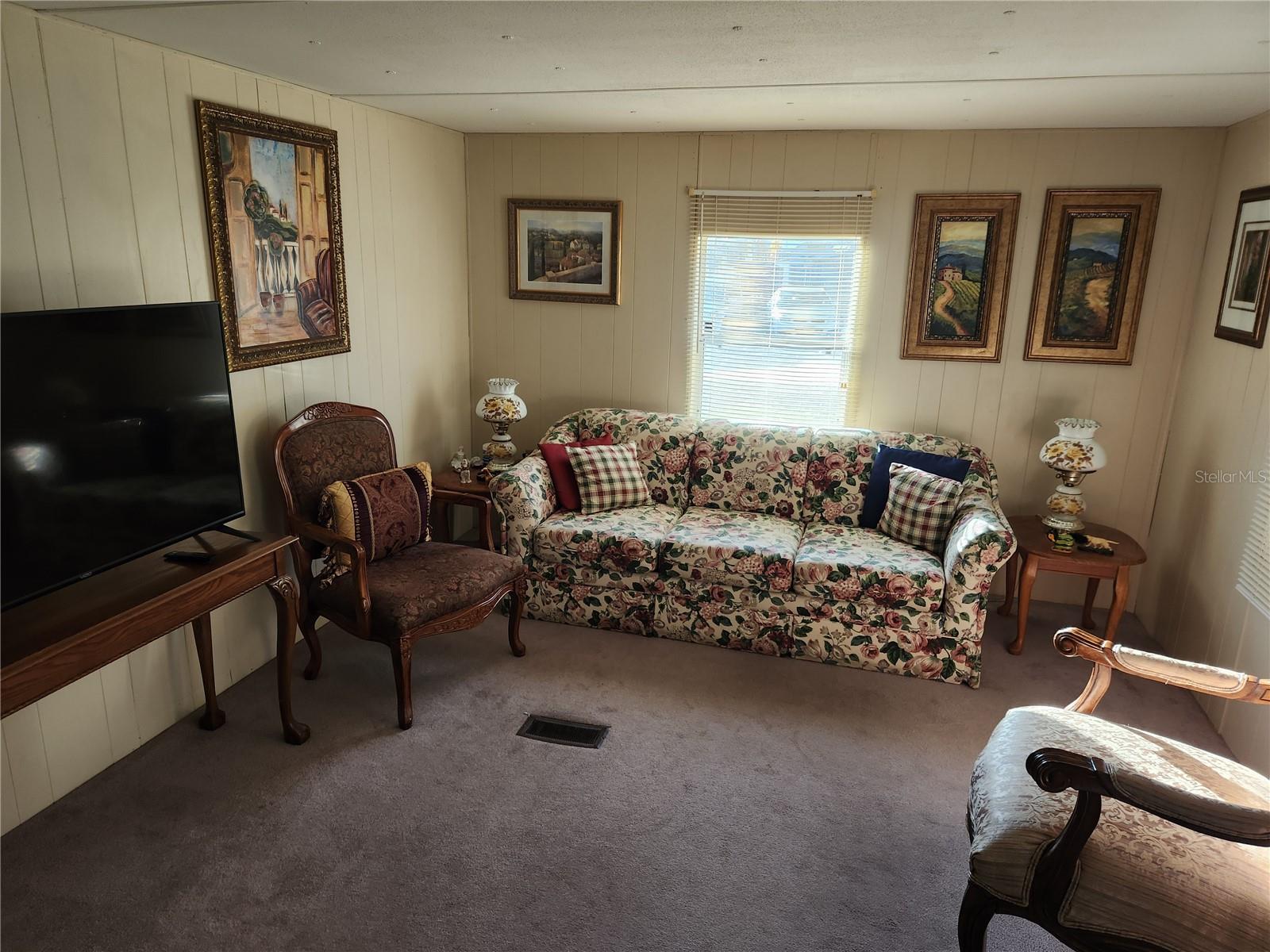 Image 13 of 21 For 110 Shady Lane