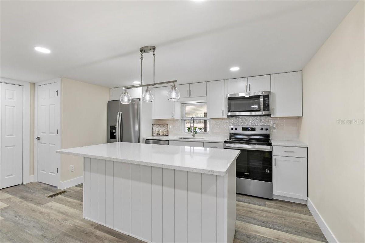 Image 5 of 34 For 126 Georgia Avenue