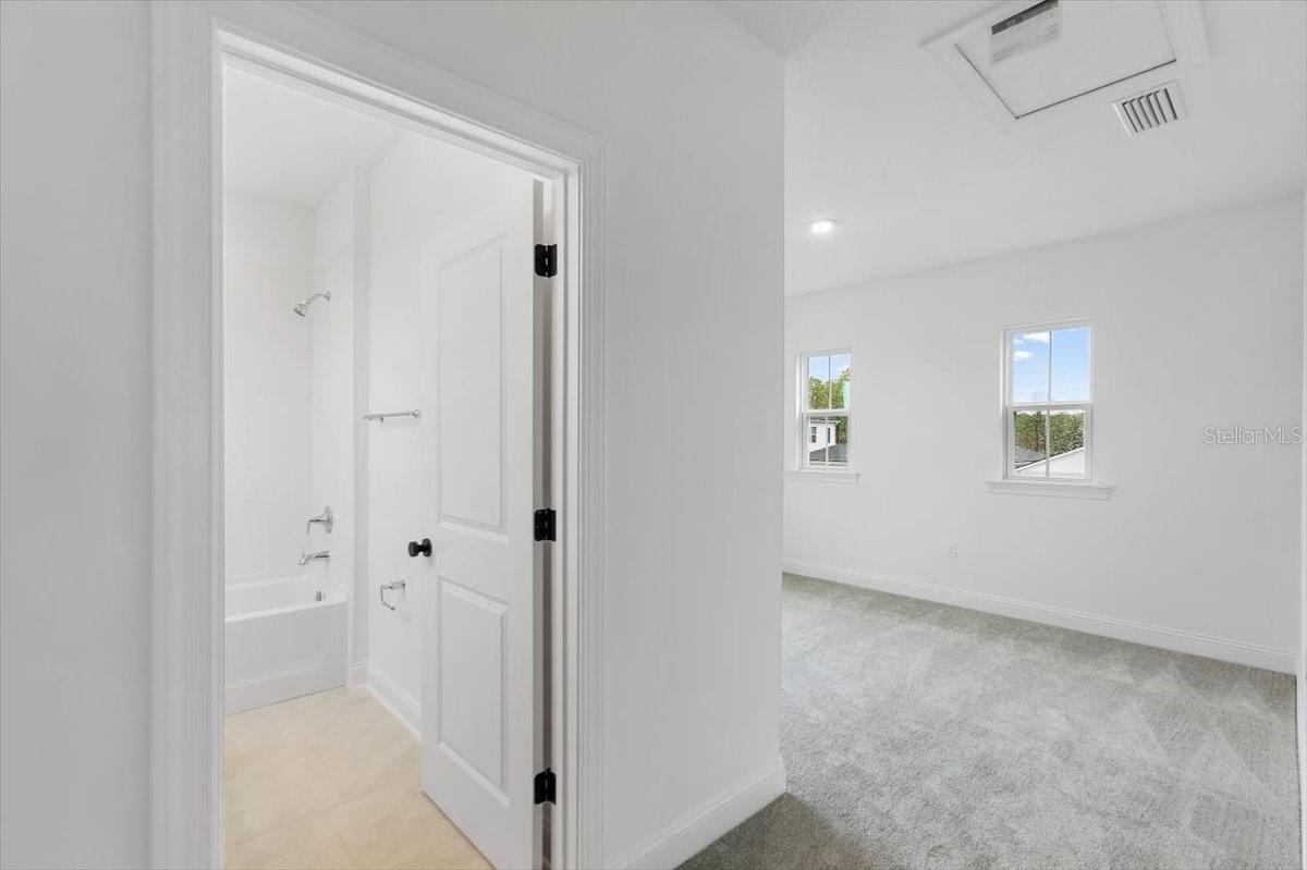 Image 21 of 30 For 21 Mahogany Way