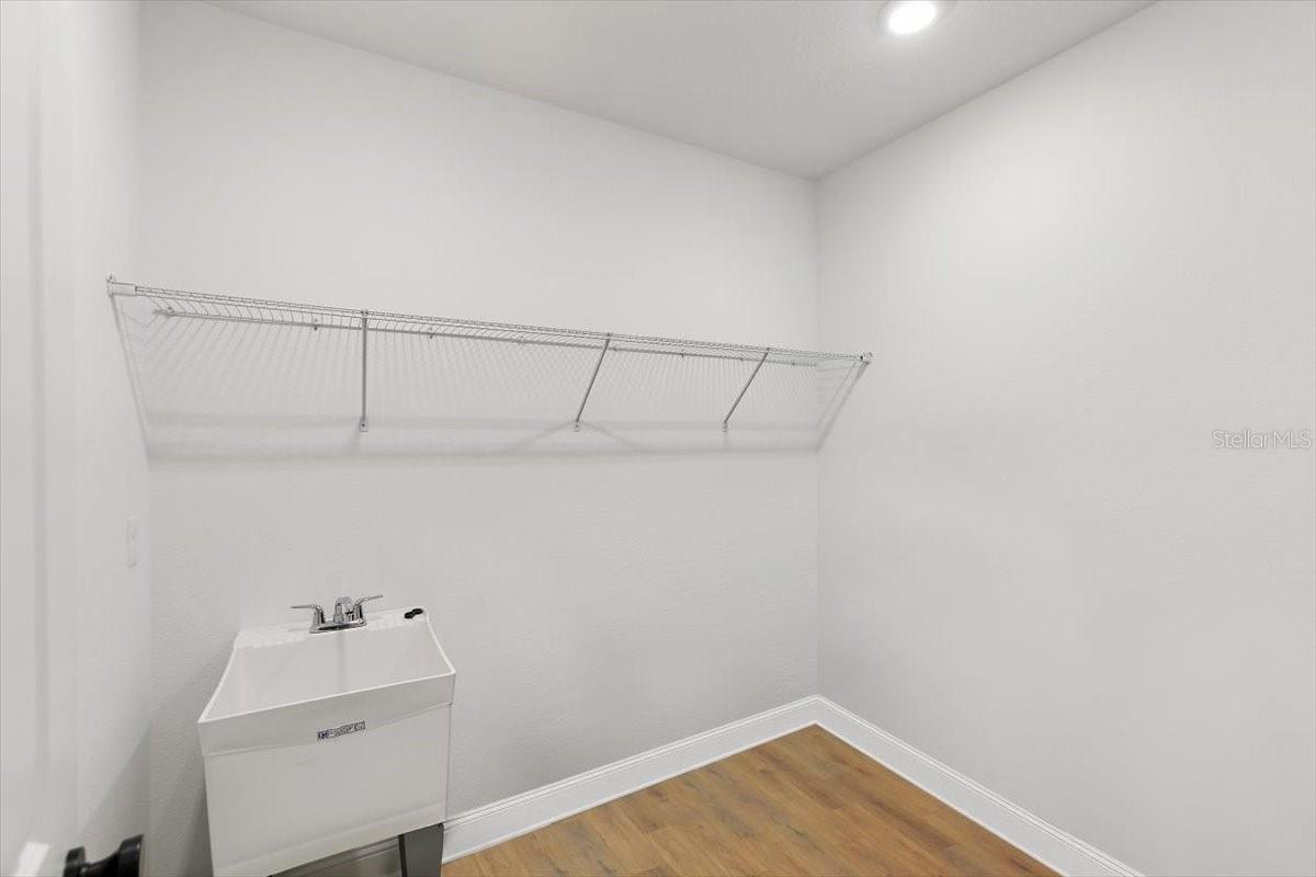 Image 27 of 30 For 21 Mahogany Way