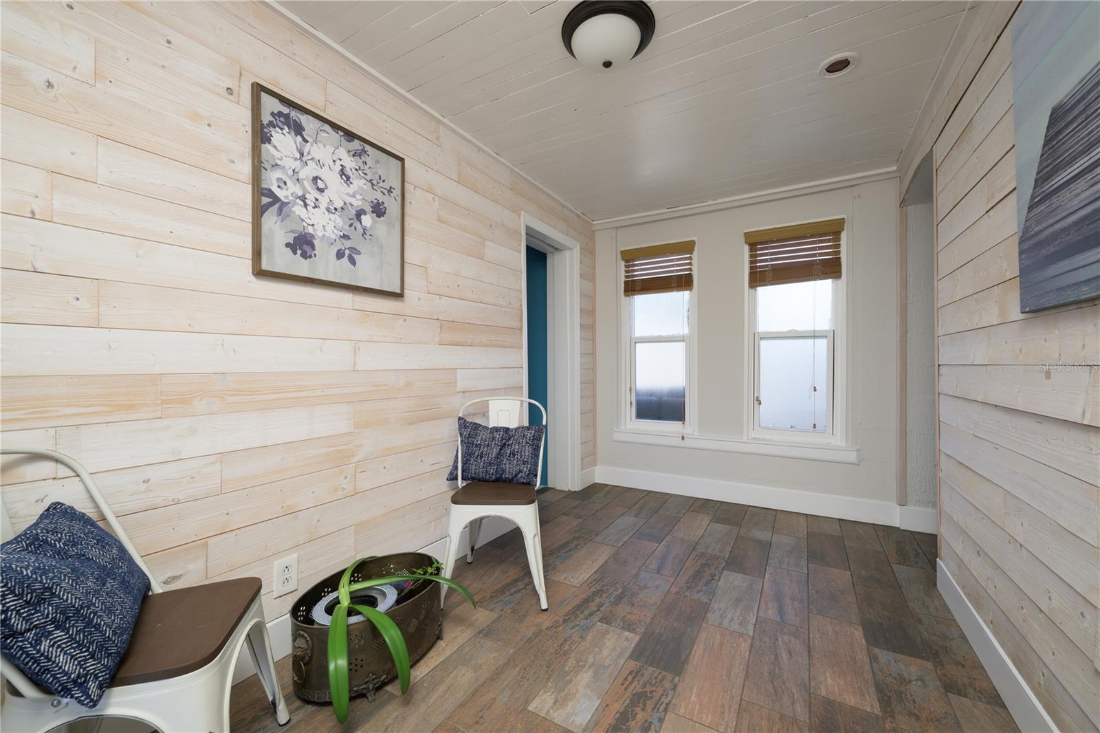 Image 15 of 47 For 1224 Central Avenue