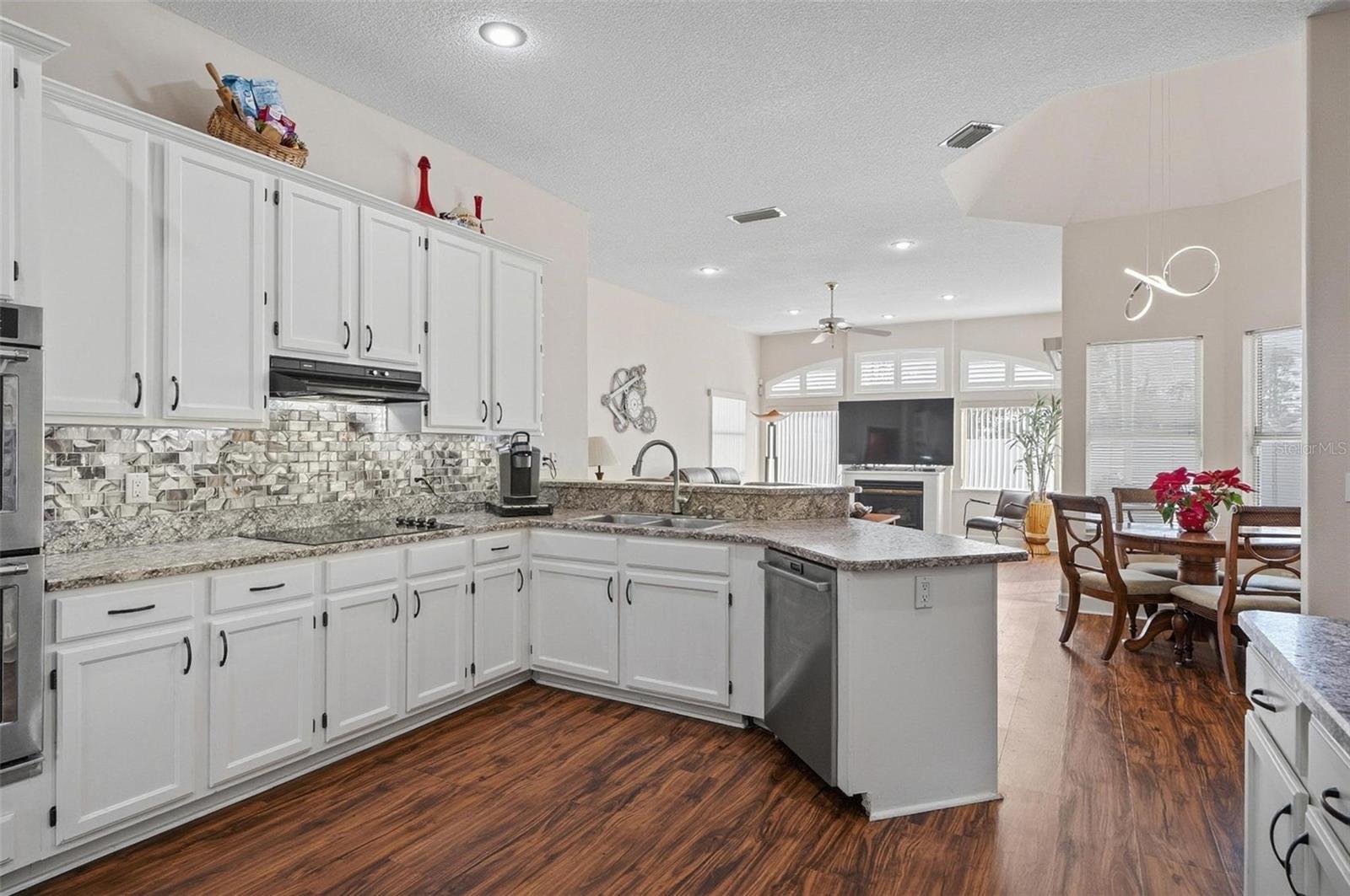 Image 18 of 79 For 108 Barrington Drive