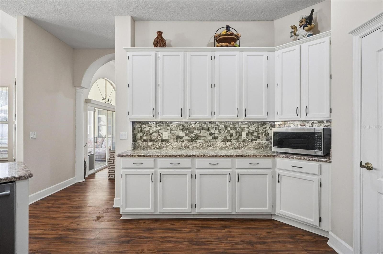 Image 19 of 79 For 108 Barrington Drive