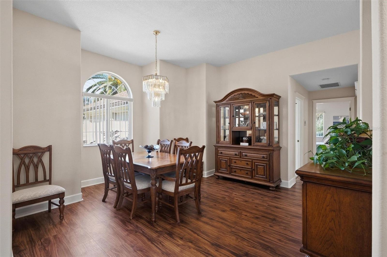 Image 34 of 79 For 108 Barrington Drive