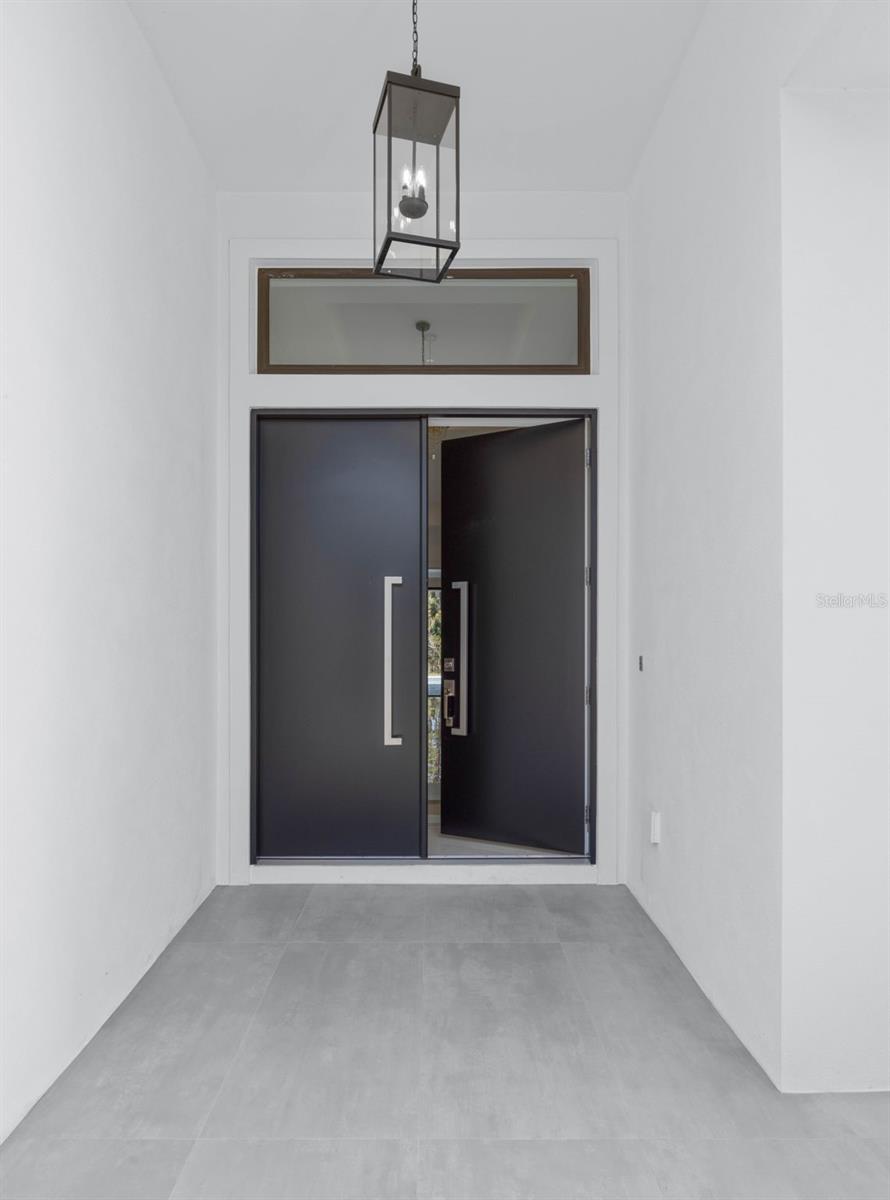 Image 3 of 44 For 34 Fallen Oak Lane