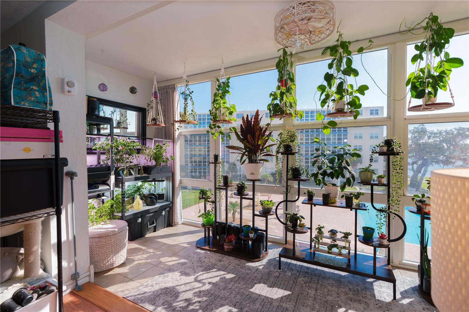 Image 5 of 20 For 1224 Peninsula Drive 317