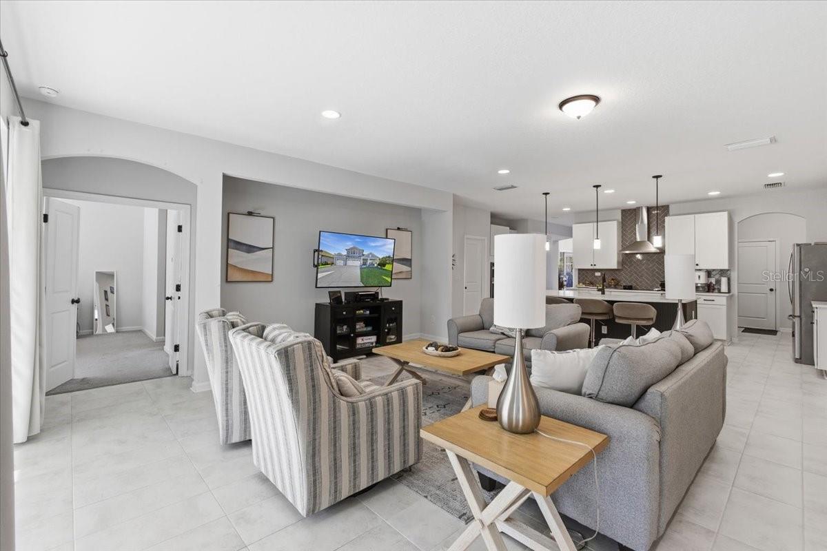 Image 10 of 53 For 528 Grand Landings Parkway