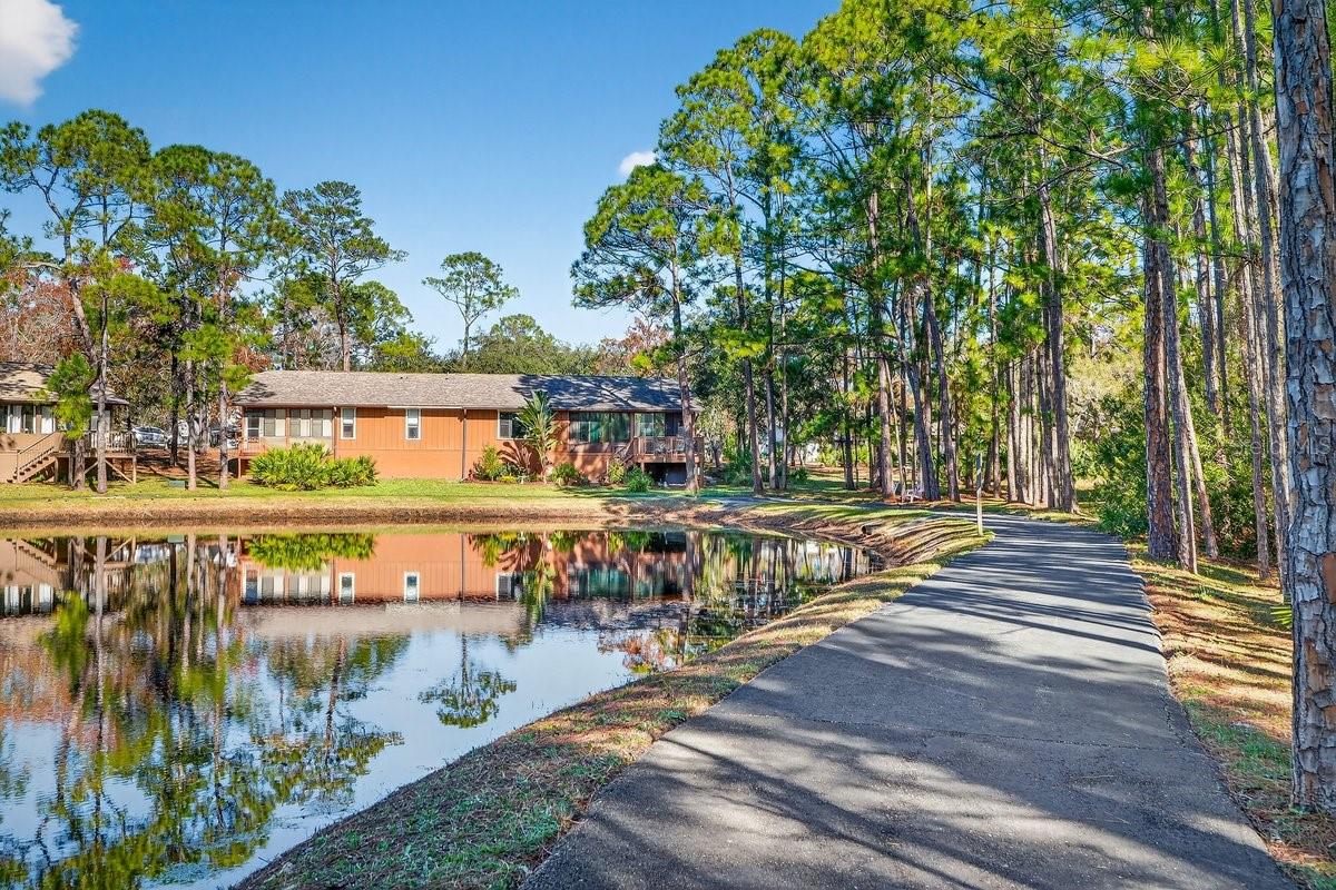 Image 26 of 58 For 33 Lakepoint Circle