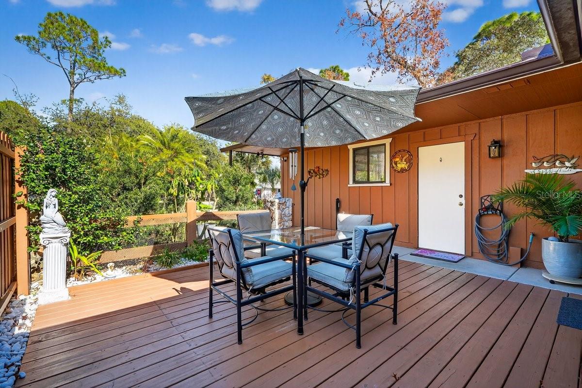 Image 28 of 58 For 33 Lakepoint Circle