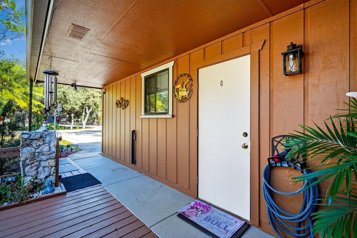 Image 32 of 58 For 33 Lakepoint Circle