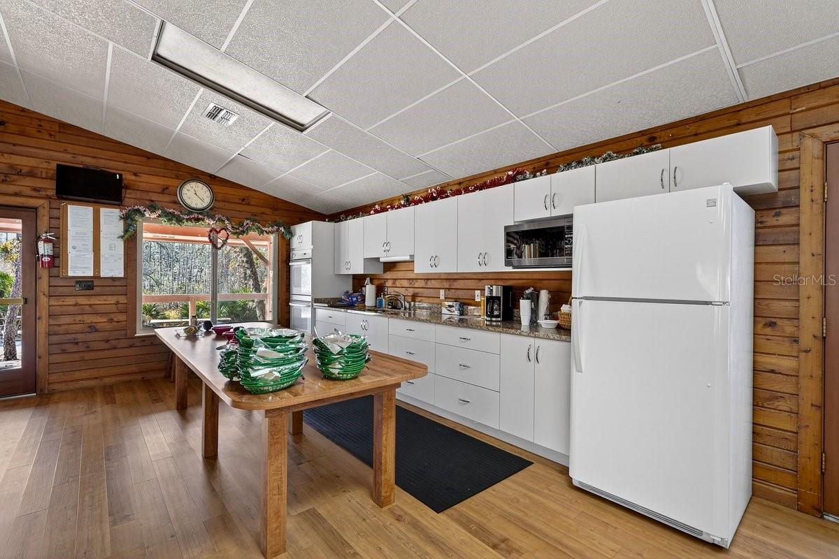 Image 39 of 58 For 33 Lakepoint Circle