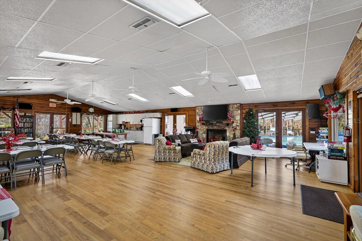 Image 40 of 58 For 33 Lakepoint Circle