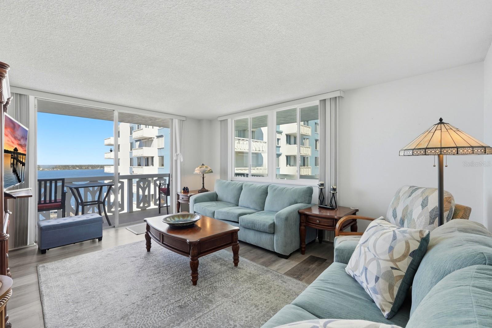 Image 13 of 47 For 925 Halifax Avenue 903