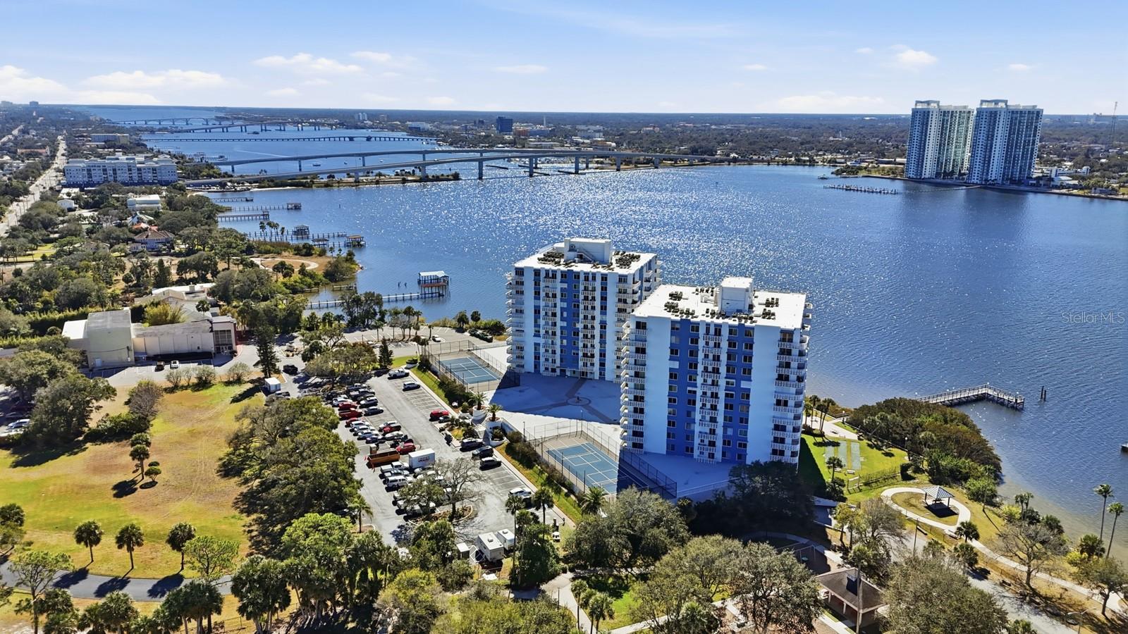 Image 34 of 47 For 925 Halifax Avenue 903