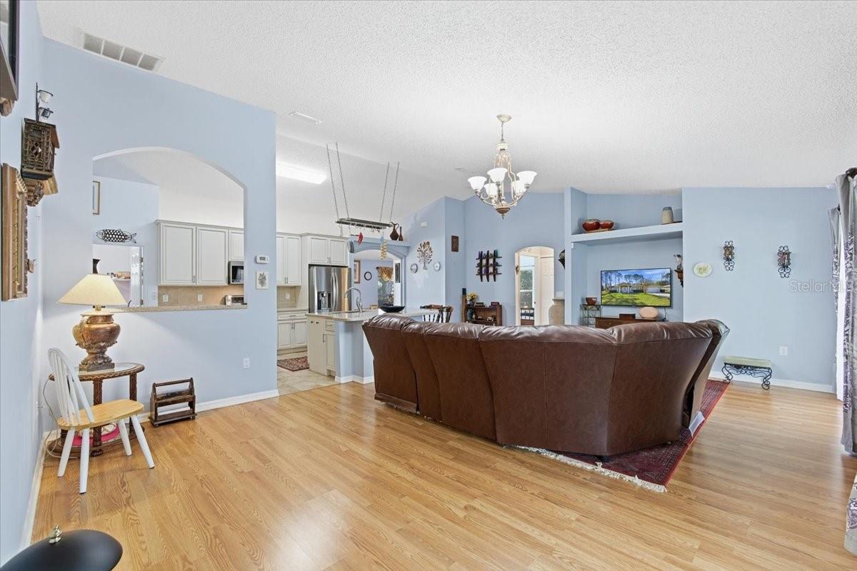 Image 16 of 44 For 64 Belvedere Lane