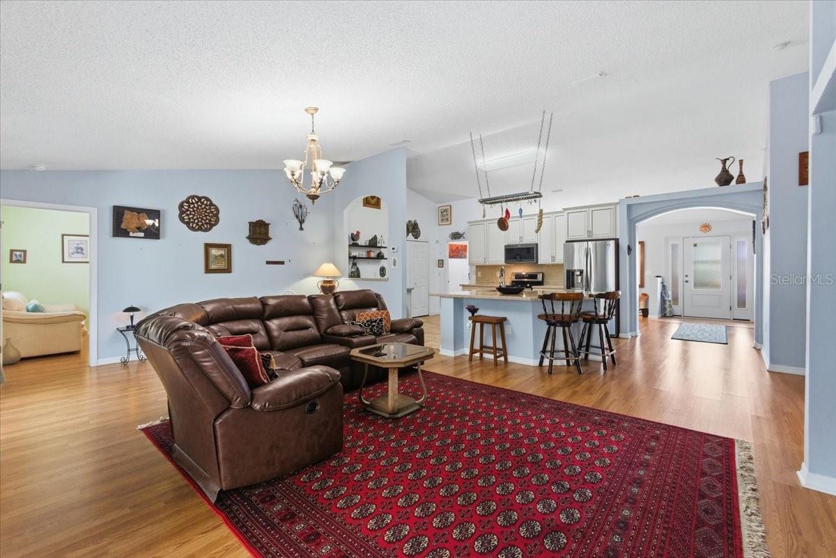 Image 18 of 44 For 64 Belvedere Lane