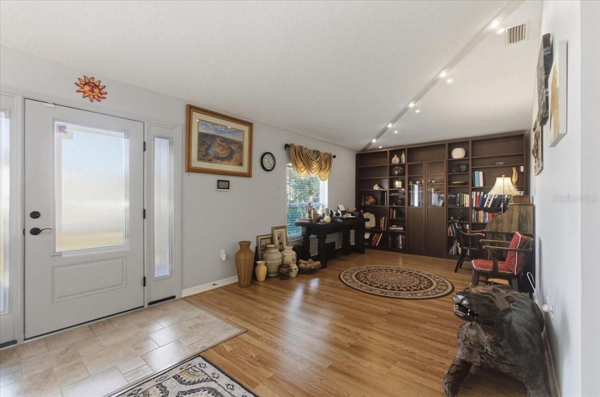 Image 4 of 44 For 64 Belvedere Lane