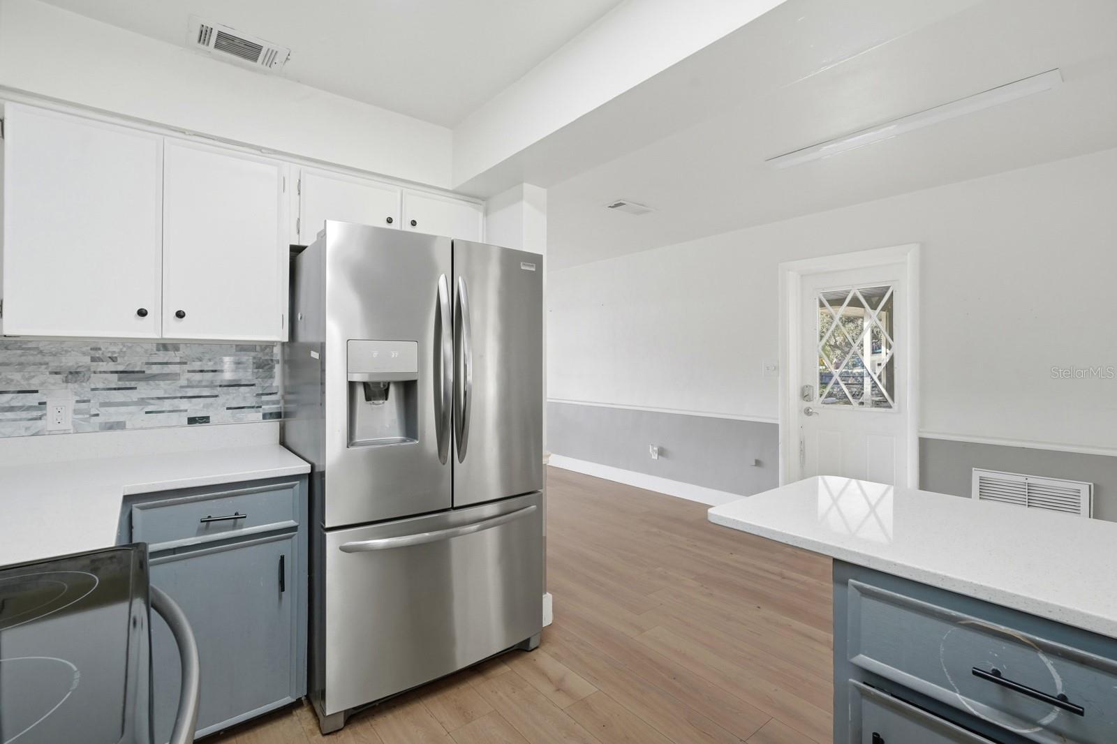 Image 15 of 44 For 133 Crestwood Avenue