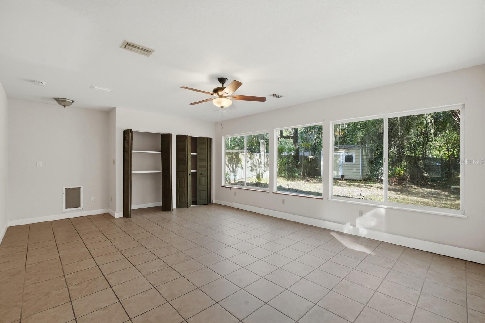 Image 23 of 44 For 133 Crestwood Avenue