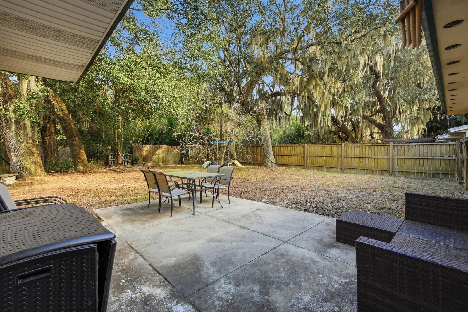 Image 28 of 44 For 133 Crestwood Avenue