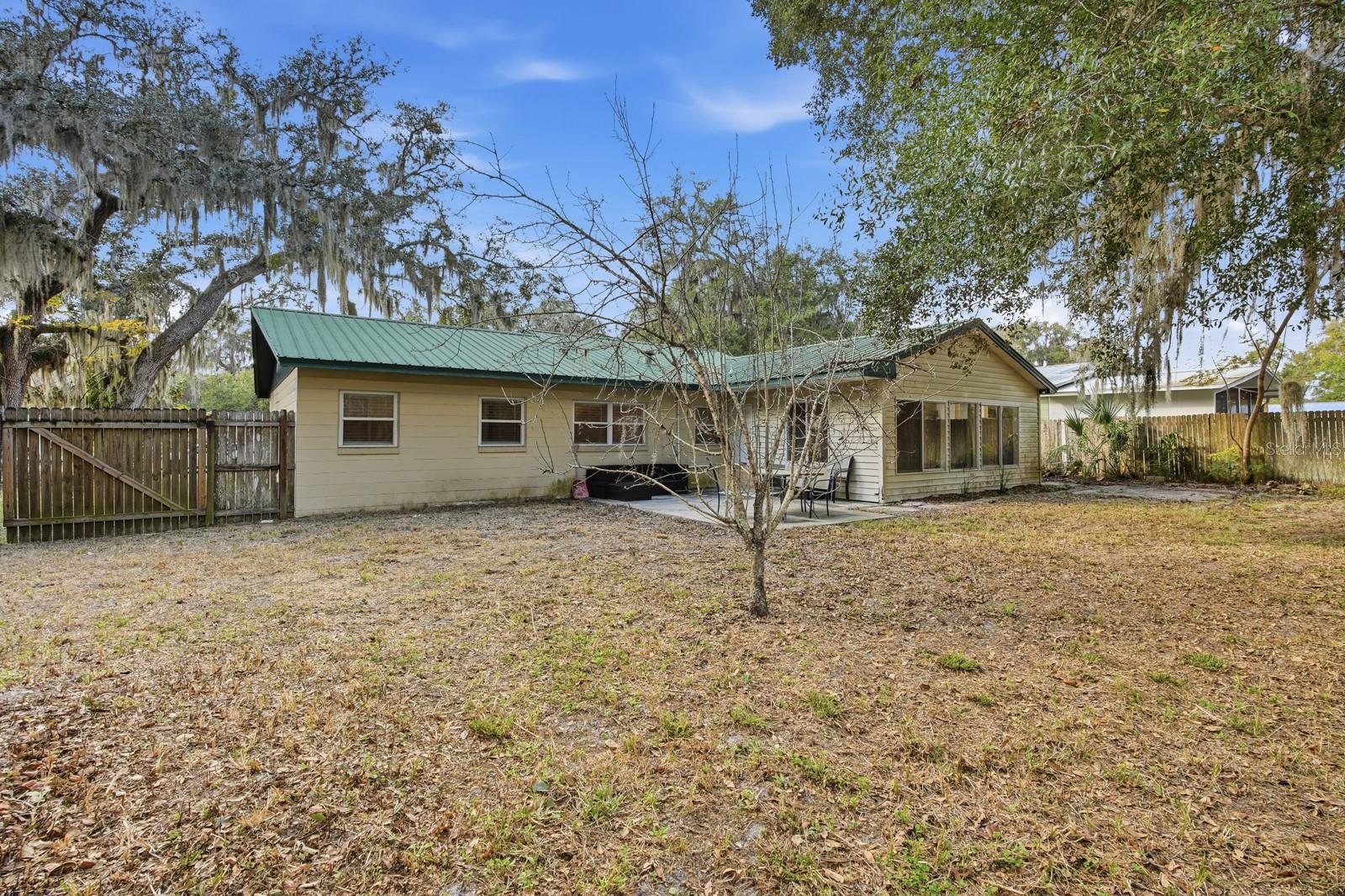 Image 30 of 44 For 133 Crestwood Avenue