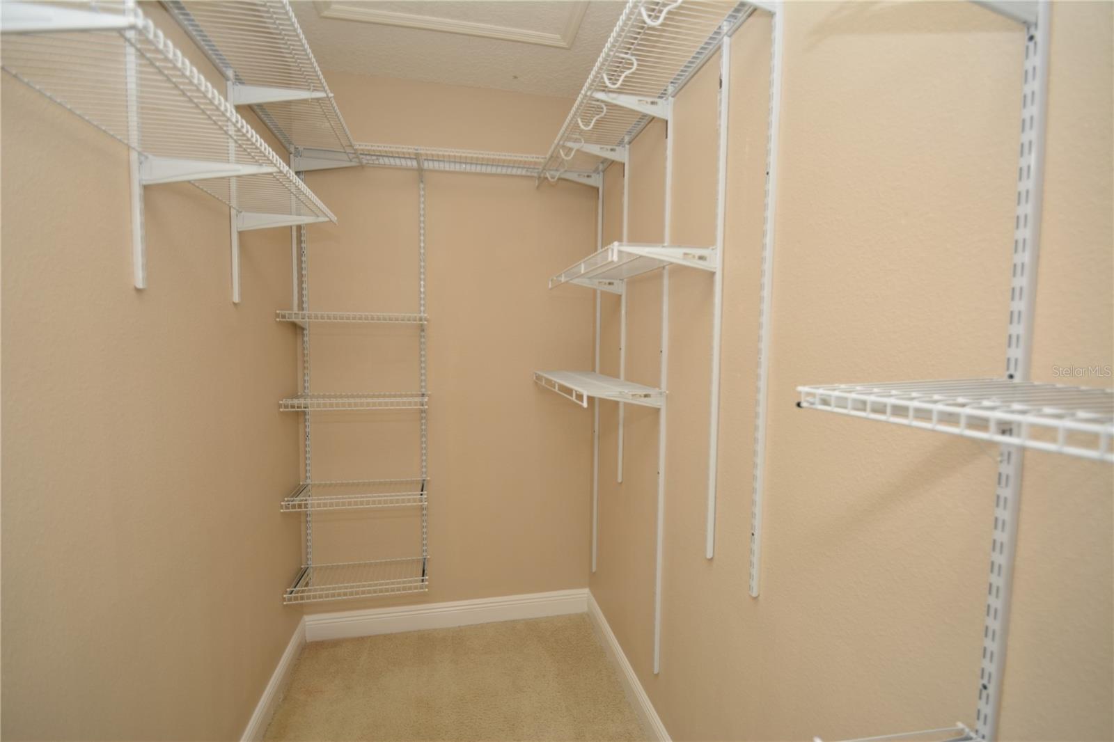 Image 21 of 43 For 190 Riverview Bend S 1024