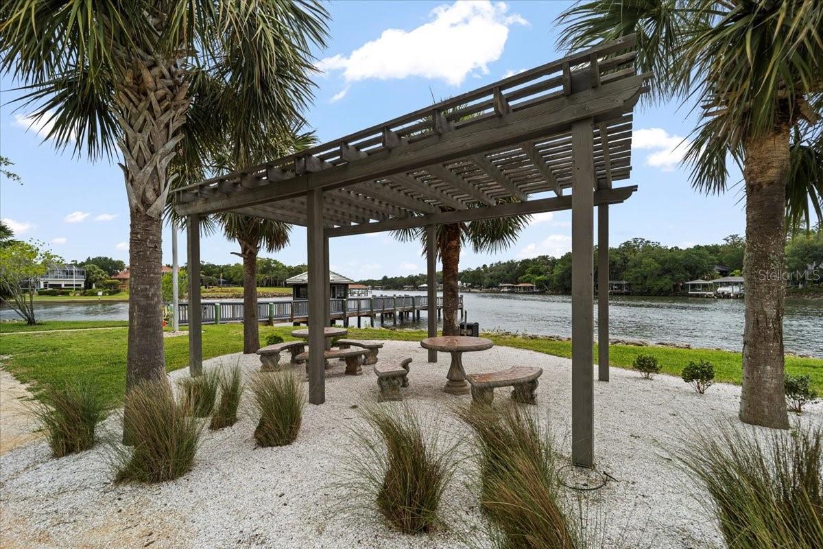 Image 43 of 43 For 190 Riverview Bend S 1024